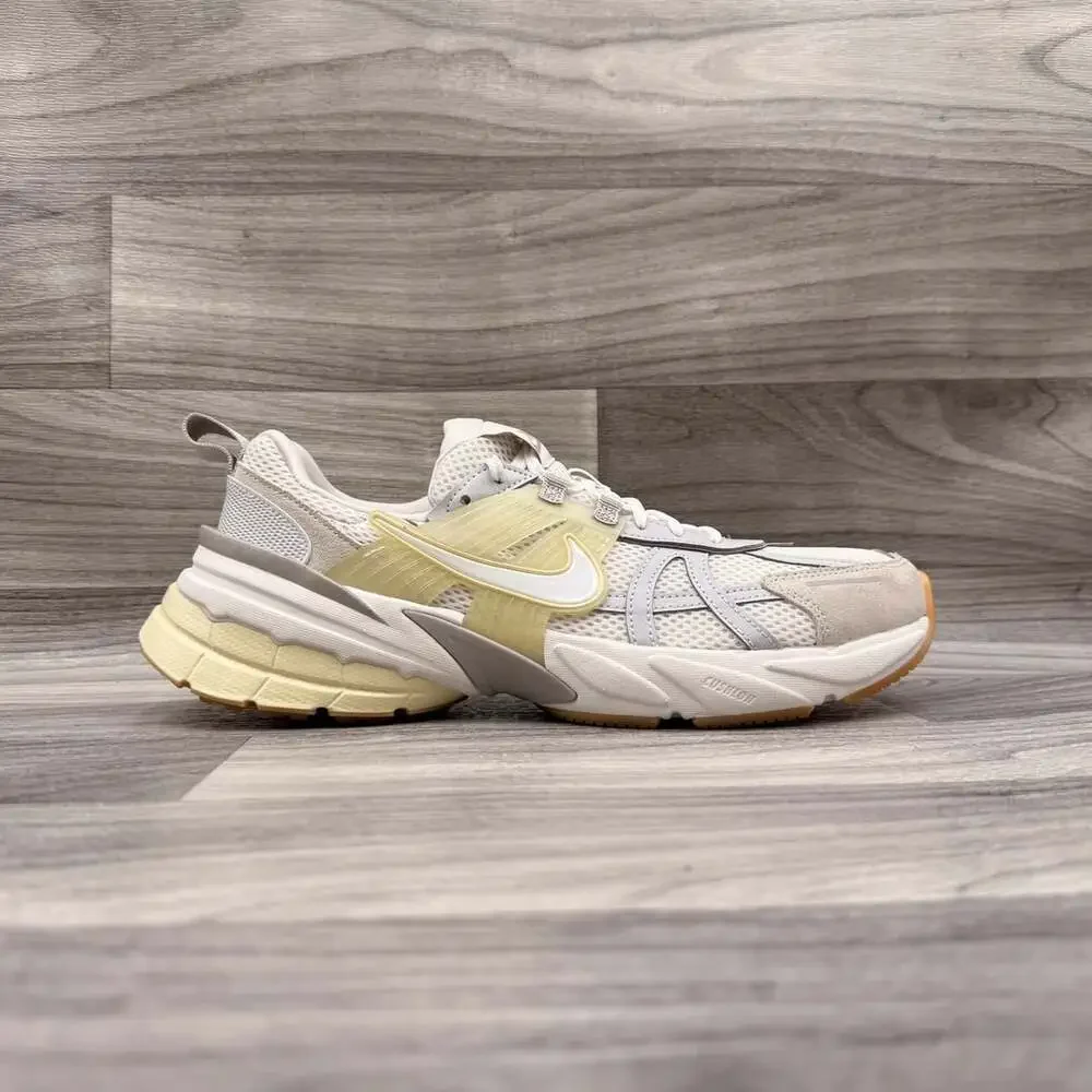Nike V2K Run Shoes (HV4314-030, Phantom/Light Khaki. Men 10.5 / Women 12